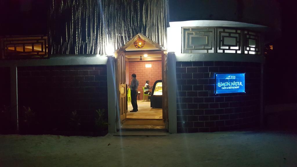 Maafushi View Hotel ภายนอก รูปภาพ